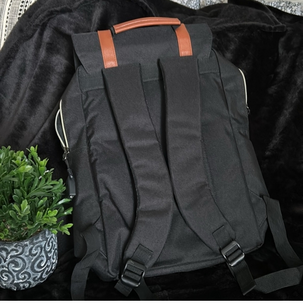 Teimose NWOT Large USB Backpack - Picture 5 of 10